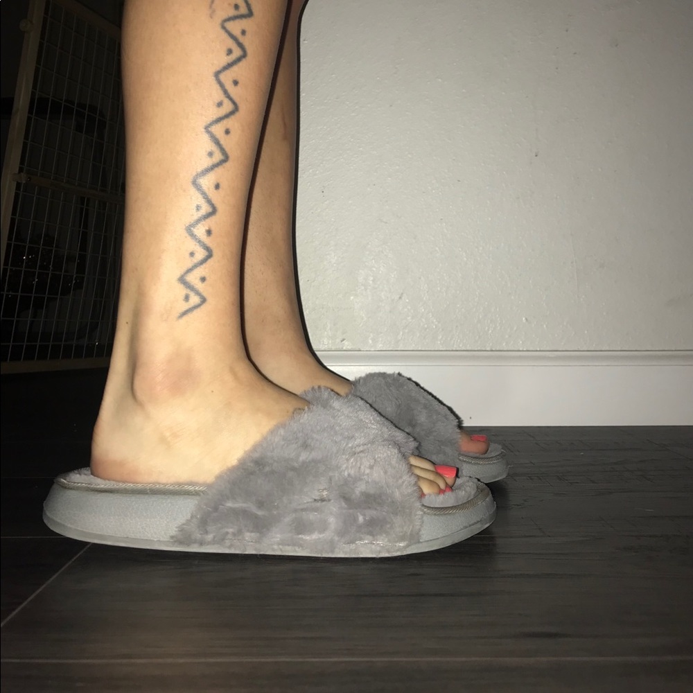 Slides - Picture 2 of 3